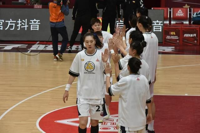 三上悠亚和黑人665番号