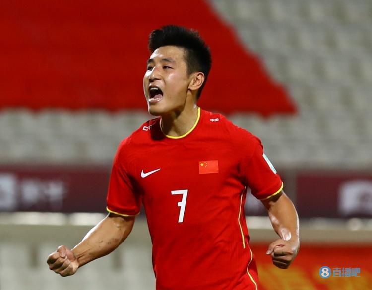 爆操小美女